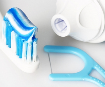 Extra cares for bridges, implants and braces Extra cares for bridges, implants and braces
